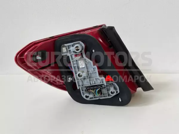Задній правий світлодіодний ліхтар Mercedes C-class 2.2cdi (W204) 2007-2015 2049069602R it-10976 Дизель - 4