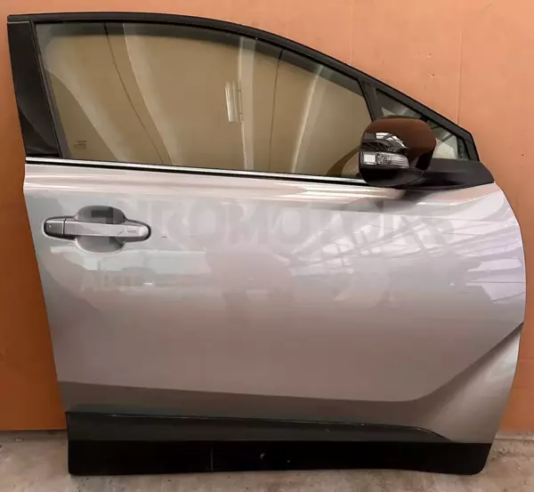 Передняя правая дверь Toyota C-HR 1.8 2016-2019 it-11096 euromotors.com.ua