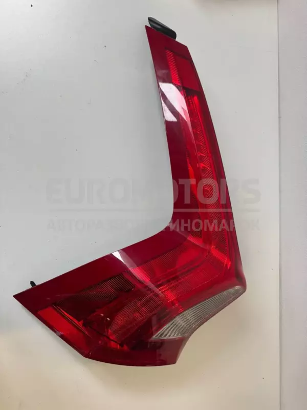 Левый светодиодный задний фонарь Volvo V60 2.0td D3 2010-2018 31214963 it-11155 Дизель euromotors.com.ua