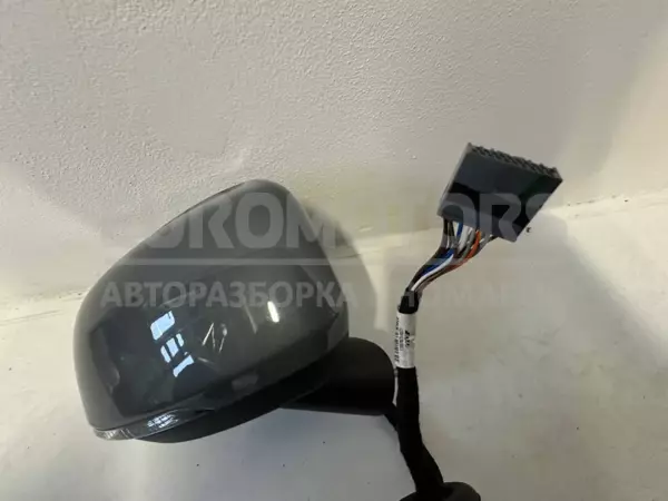 Правое зеркало Volvo XC40 1.5 2017 048506 it-11171 Бензин - 2