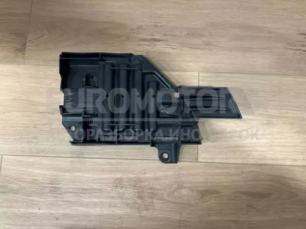 Кронштейн фары левый Land Rover Discovery Sport 2.0d 2014-2019 00183541 it-11107 Дизель euromotors.com.ua