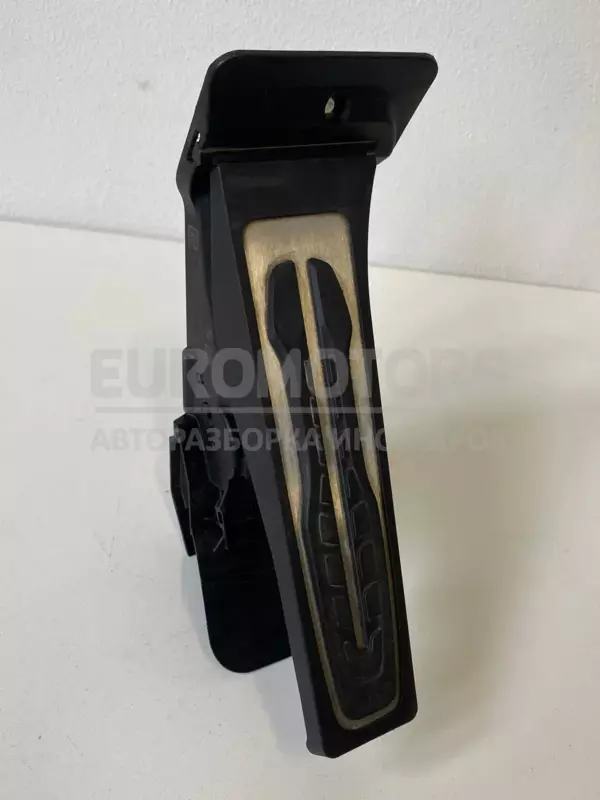 Педаль акселератора BMW 1 2.0tdi (F40) 2019-2024 6889820 it-11303 Дизель euromotors.com.ua