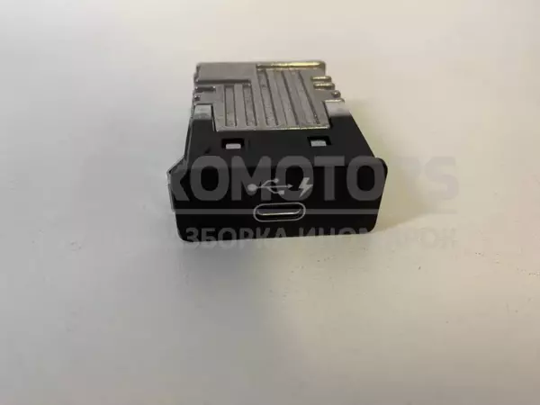Гніздо для заряджання BMW 1 2.0tdi (F40) 2019-2024 84108711939 it-11320 Дизель euromotors.com.ua