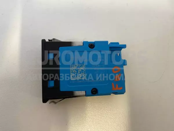 Гнездо для зарядки BMW 1 2.0tdi (F40) 2019-2024 84108711939 it-11320 Дизель - 3