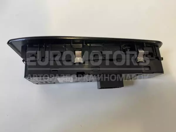 Блок кнопок склопідйомників BMW 1 2.0tdi (F40) 2019-2024 7948784 it-11321 Дизель - 2