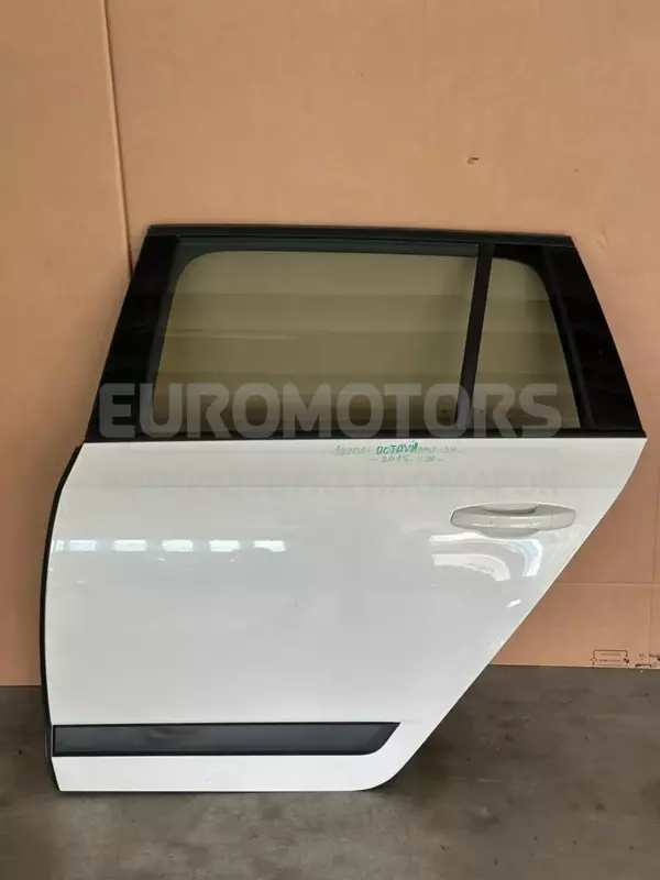 Левая задняя дверь (универсал) Skoda Octavia 2.0tdi (A7) 2013-2020 it-11420 Дизель euromotors.com.ua