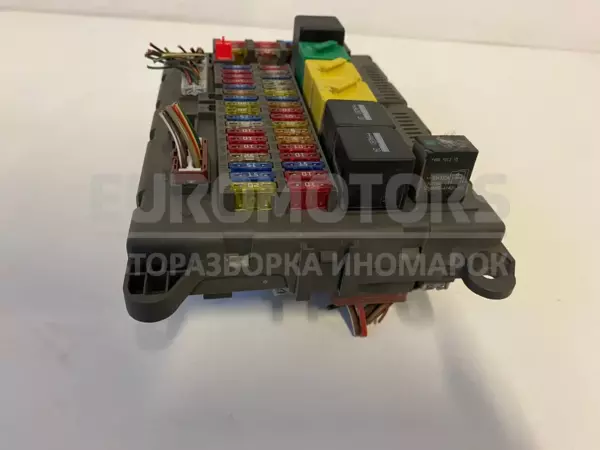 Блок предохранителей Land Rover Freelander 2.0tdi (I) 1998-2006 YWC500210 it-11423 Дизель - 5