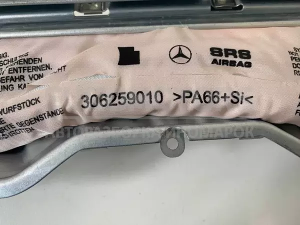 Нижня подушка безпеки (коліно) Mercedes C-class 2.2cdi (W204) 2007-2015 305669599 it-11434 Дизель - 5