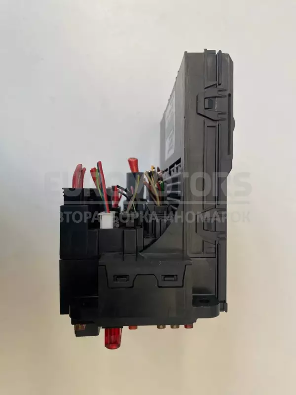 Блок предохранителей Mercedes C-class 2.2cdi (W203) 2000-2007 5DK008485-40 it-11567 Дизель - 4