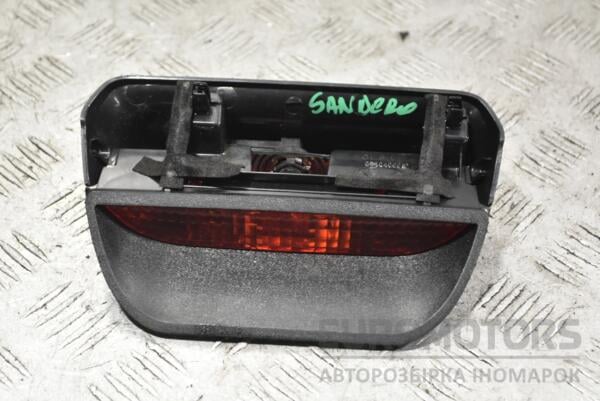 Фонарь сигнала торможения (дополнительный стоп-сигнал) Renault Sandero 2007-2013 8200734823B 383301 euromotors.com.ua