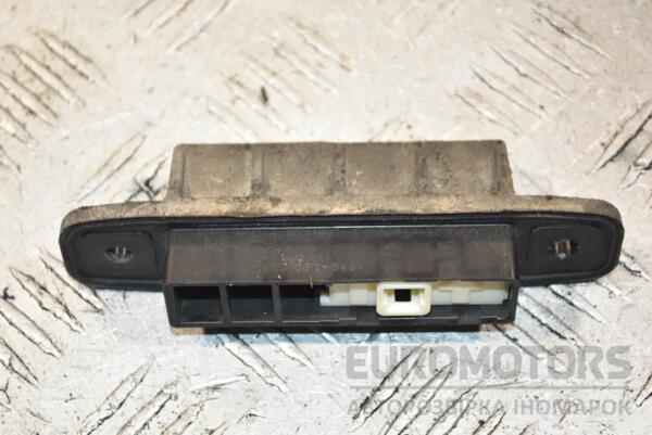 Кнопка відкриття кришки багажника зовнішня Toyota Auris (E15) 2006-2012 8484028030 383403 - 2