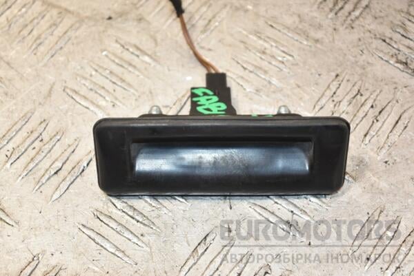 Кнопка открывания крышки багажника наружная электр Skoda Fabia 2007-2014 5J0827566E 383408 euromotors.com.ua