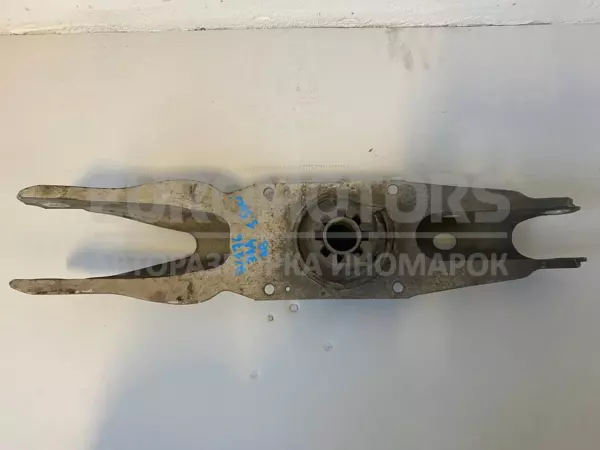 Левый задний рычаг Mercedes A-class 2.2cdi (W176) 2012-2018 A2463520202 it-11713 Дизель euromotors.com.ua
