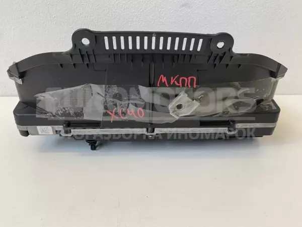 Спідометр на панелі приладів Volvo XC40 1.5 2017 P32287392 it-11578 Бензин - 2