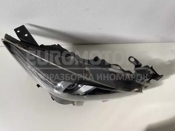 Правая ксеноновая фара Mazda 3 2.2tdi 2013-2019 BHR251030 it-11767 Дизель - 2