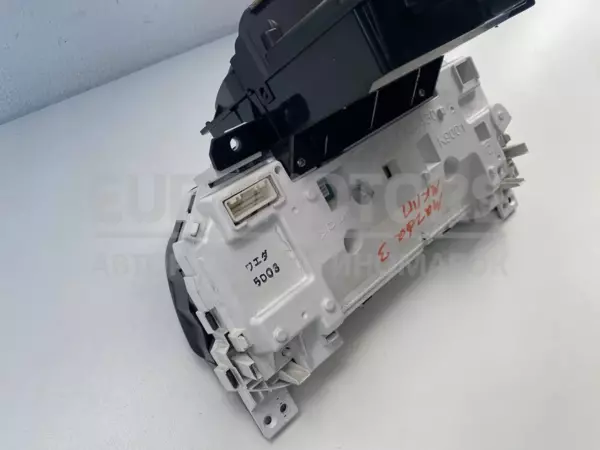 Спідометр на панелі приладів Mazda 3 2.2tdi 2013-2019 BJE155430 it-11775 Дизель - 4