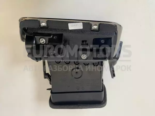 Внутренняя вентиляционная решетка Land Rover Evoque 2.0d 2018 K8D2-018B08-A it-11639 Дизель - 2