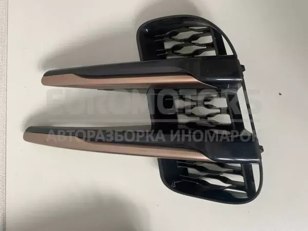 Молдинг переднього бампера (правий) Land Rover Evoque 2.0d 2018 M8D2-17E950-B it-11761 Дизель euromotors.com.ua
