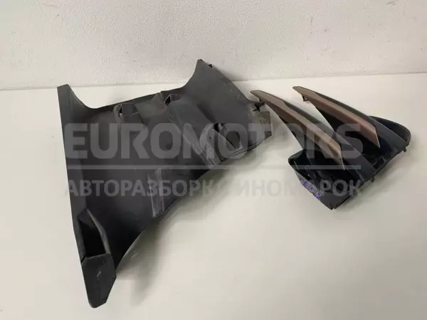Молдинг переднього бампера (правий) Land Rover Evoque 2.0d 2018 M8D2-17E950-B it-11761 Дизель - 2