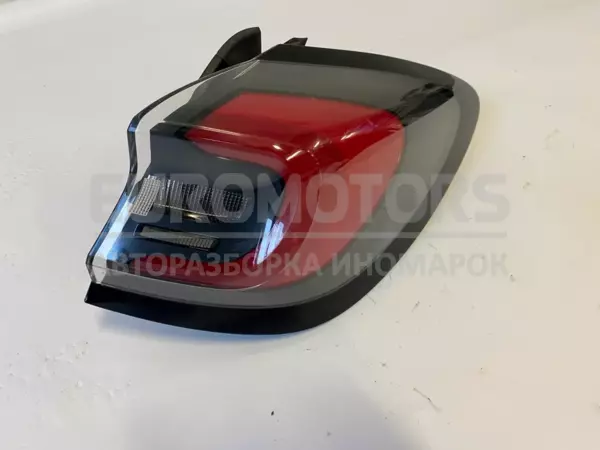 Правый задний фонарь Ford Puma 1.0 EcoBoost 2019 L1TB-13404-AC it-10567 Бензин euromotors.com.ua