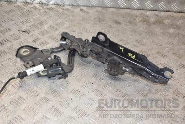 Петля капота ліва з піропатроном BMW 1 (F40) 2019-2024 7450923 384094 euromotors.com.ua