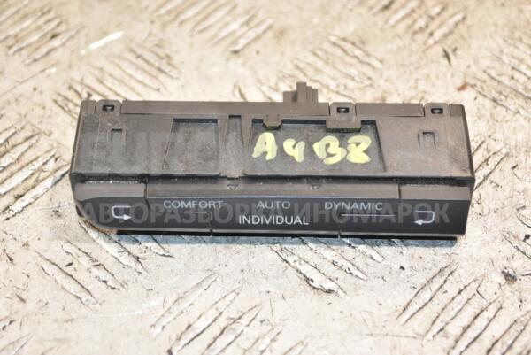 Блок кнопок центральній консолі Audi A4 (B8) 2007-2015 8K1959673E 384189 euromotors.com.ua