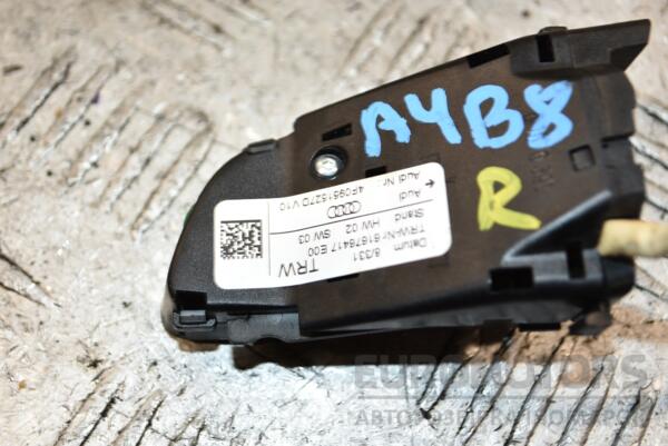 Кнопки руля правые Audi A4 (B8) 2007-2015 4F0951527D 384408 - 2