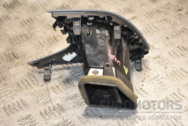Дефлектор повітряний лівий Seat Leon 2013 5F1820901 384943 - 2