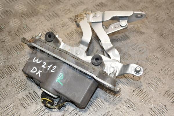 Петля капота права з піропатроном Mercedes E-class (W212) 2009-2016 A2129066201 385068 euromotors.com.ua