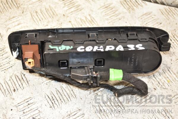 Блок управління склопідйомниками передній лівий Jeep Compass 2017 P6BZ28LXHAA 385076 - 2