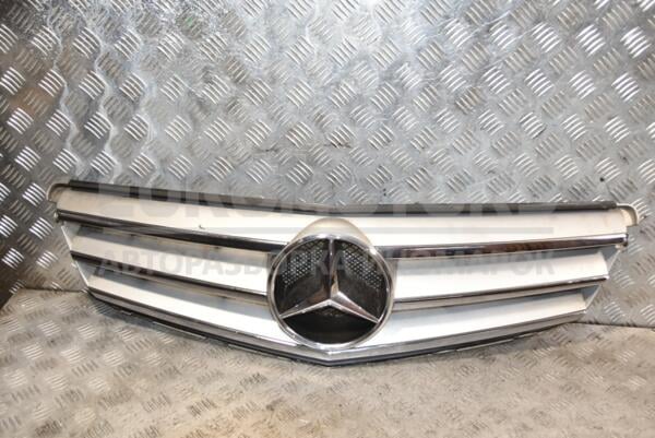 Решітка радіатора 11- Mercedes C-class (W204) 2007-2015 A2048800023 385086 euromotors.com.ua