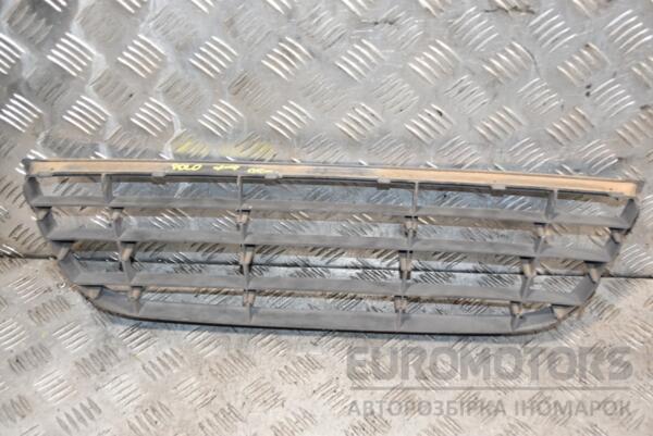 Решітка в бампер центральна 05- VW Polo 2001-2009 6Q0853677B 385143 - 2