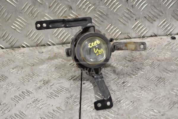 Фара противотуманная левая -09 Kia Ceed 2007-2012 922011H000 385682 - 1