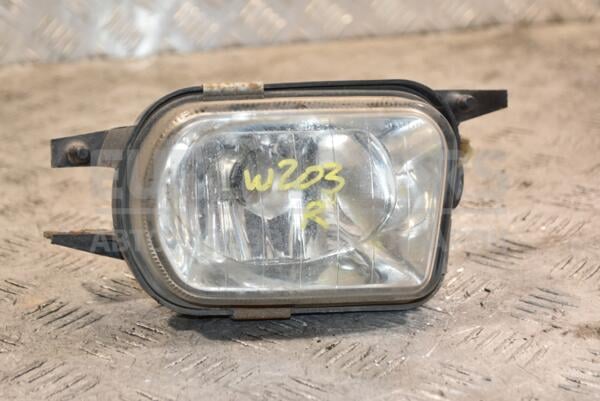 Фара протитуманна правая -04 Mercedes C-class (W203) 2000-2007 A2038201256 385840 euromotors.com.ua