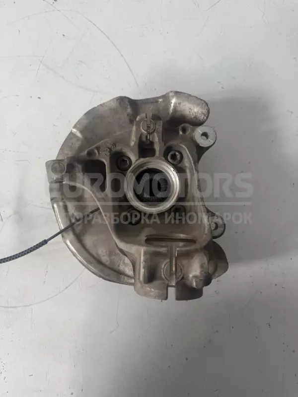 Передня права маточина BMW 1 2.0tdi (F40) 2019-2024 6876646-03 it-12139 Дизель - 2