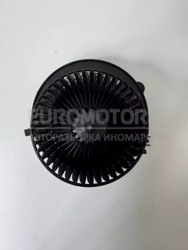 Нагрівальний двигун з опором Skoda Karoq 2.0tdi 2017 5WB819015 it-12168 Дизель - 2