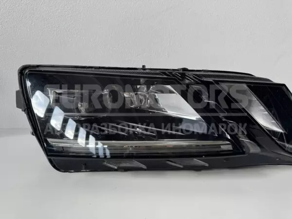 Правая ксеноновая фара Skoda Octavia 2.0tdi (A7) 2013-2020 5E1941016F it-12201 Дизель - 2