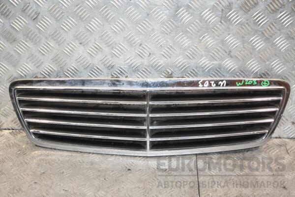Решетка радиатора Mercedes C-class (W203) 2000-2007 A2038800183 387209 euromotors.com.ua