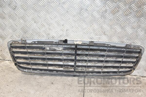 Решетка радиатора Mercedes C-class (W203) 2000-2007 A2038800183 387209 - 2