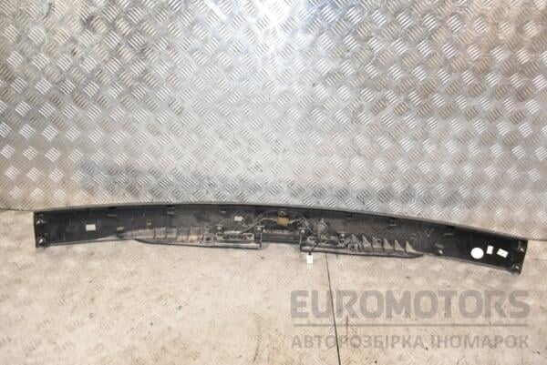 Панель подсветки номера Kia Carens 2006-2012 873111D000 387213 - 2