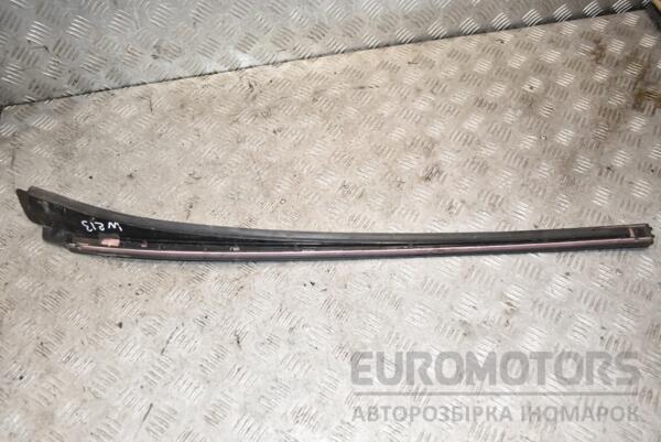 Накладка лобового стекла правая Mercedes E-class (W213) 2016 A2136901282 387258 - 2