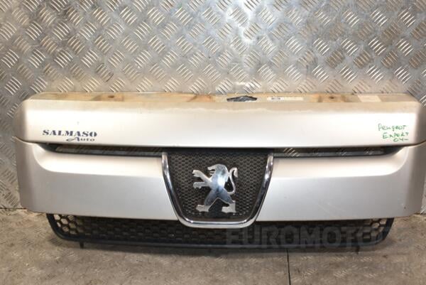 Решітка радіатора 04- Peugeot Expert 1995-2007 1493130077 387269 euromotors.com.ua