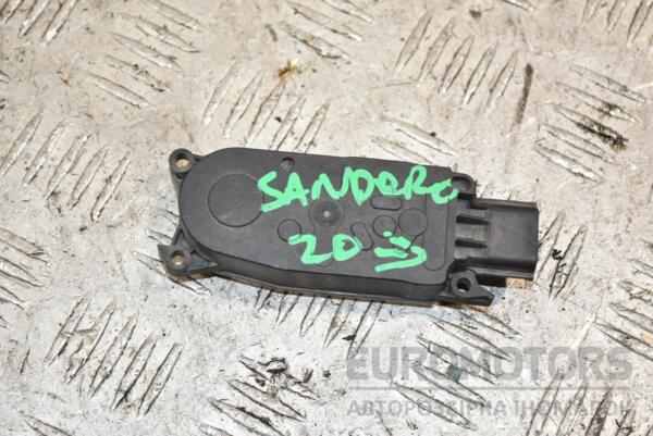 Моторчик дефлектора радіатора Renault Sandero 2020 6477R1012 387375 - 2