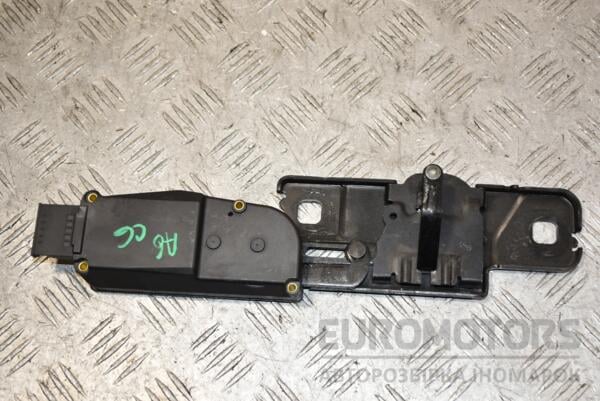 Доводчик крышки багажника Audi A6 (C6) 2004-2011 4F9827383C 387544 euromotors.com.ua