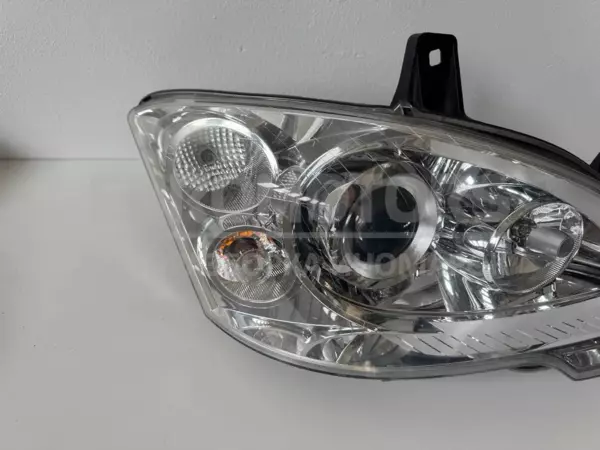 Права ксенонова фара Mercedes Vito 2.2cdi (W639) 2003-2014 A6398202961 it-12312 Дизель - 3
