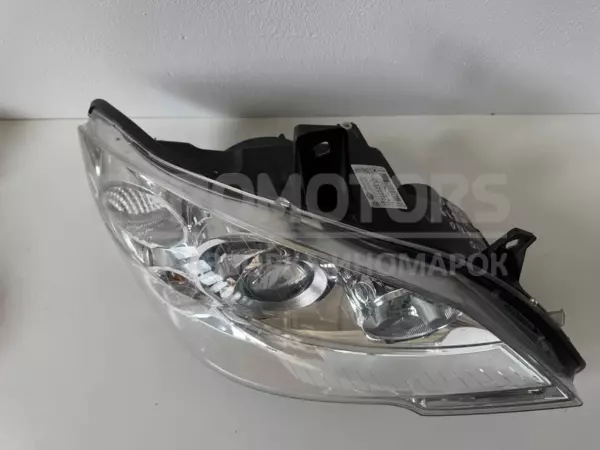 Права ксенонова фара Mercedes Vito 2.2cdi (W639) 2003-2014 A6398202961 it-12312 Дизель - 4