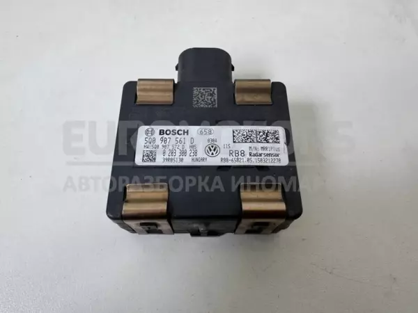 Датчик радара Distronic Skoda Octavia 2.0tdi (A7) 2013-2020 5Q0907561D it-12317 Дизель euromotors.com.ua