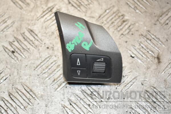 Кнопки керма праві Opel Astra (H) 2004-2010 13208858 387828 euromotors.com.ua