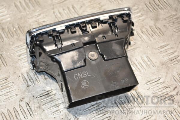 Дефлектор повітряний задній центральний Skoda Karoq 2017 565819203A 388367 - 2