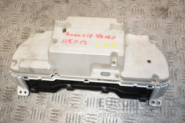 Панель приборов Toyota Avensis Verso 2.0 D-4D 2001-2009 8380044530 388450 - 2